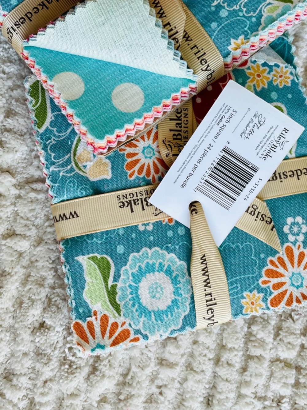 2 Riley Blake Designs "Twice as Nice" 5” stacker charm packs Quilted Fish Cotton - Picture 12 of 13